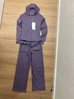 Lululemon Scuba
