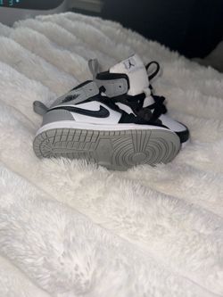 Jordan 1s size 7C