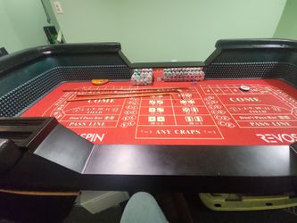 Revo Spin Craps Table with Accessories