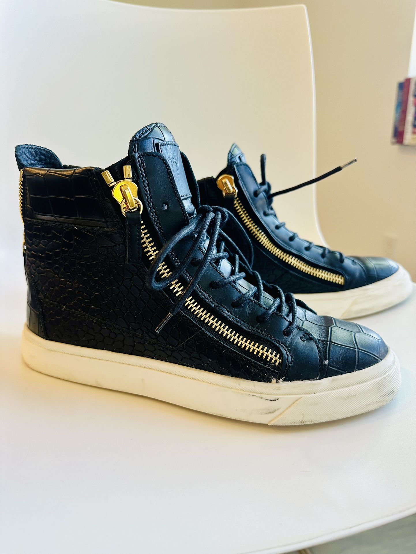 Men’s Giuseppe Zanotti Black Croc Leather High Tops. Sz 41/8