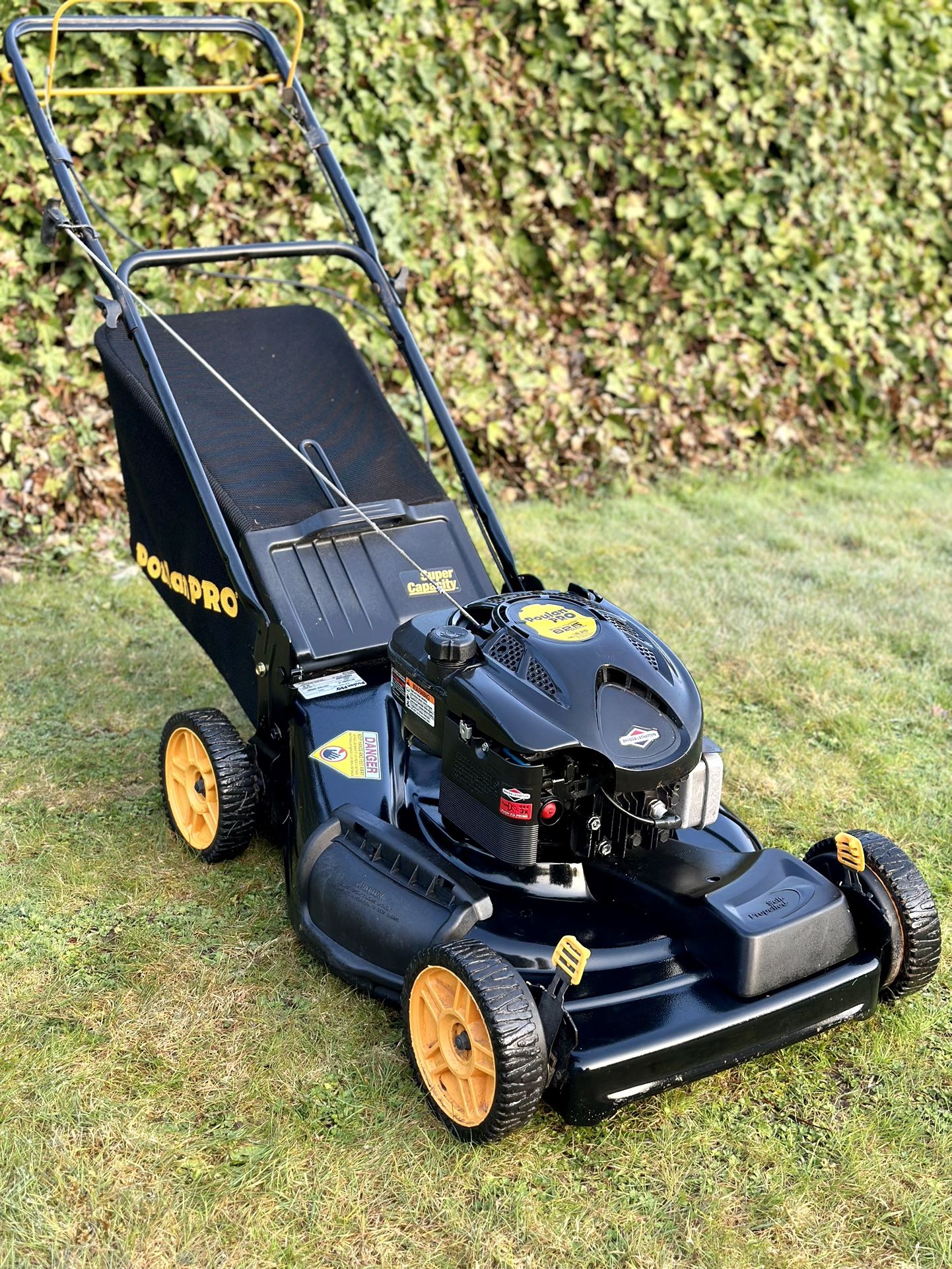 Poulan Pro 6.25HP 21” Self Propelled Lawnmower 