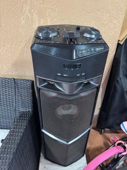 LG XBOOM OJ98