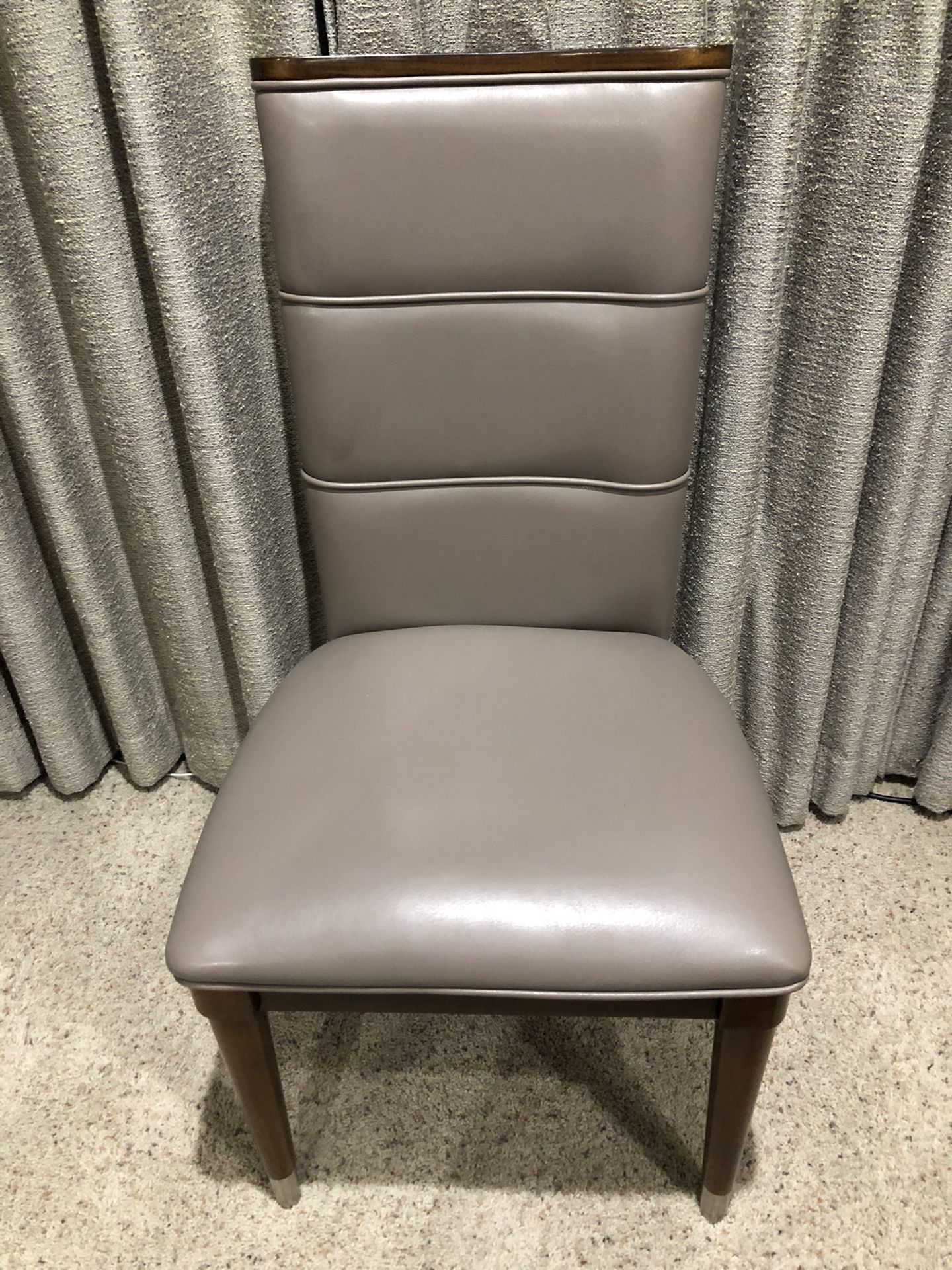 Corner / Desk Chair/seat