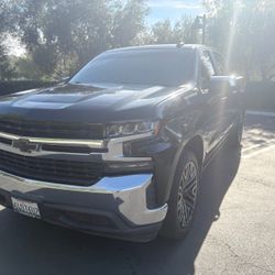 Black 2019 Chevy Silverado