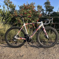 Engine11 - Deluxe Cycles Road - Medium 