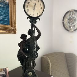 Crosa Pendulum Clock