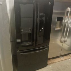 GE Refrigerator 