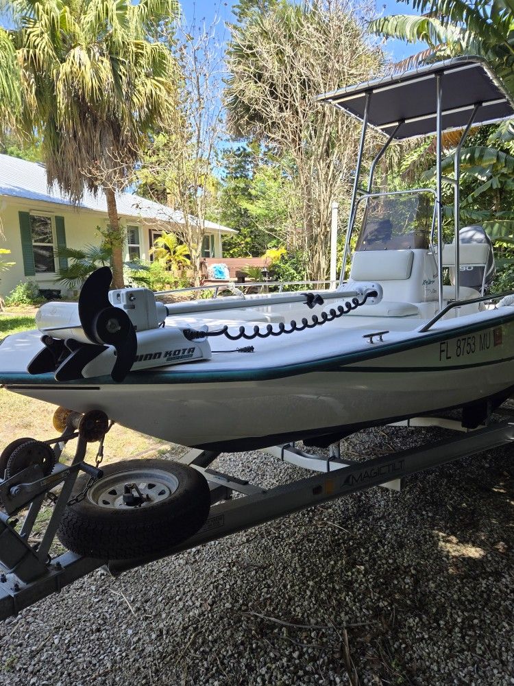 Bay Boat