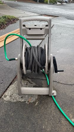 Suncast Garden Hose Reel Cart with Hose