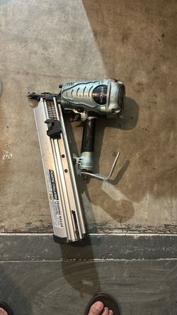 Hitachi nailer