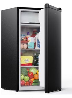 3.2 ft.³ mini fridge with freezer new