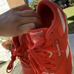 Reebok Classic Youth Size 4.5 Or 6.0 Women