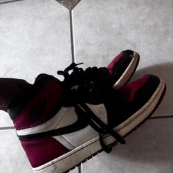 AIR JORDAN 1 SIZE 9 