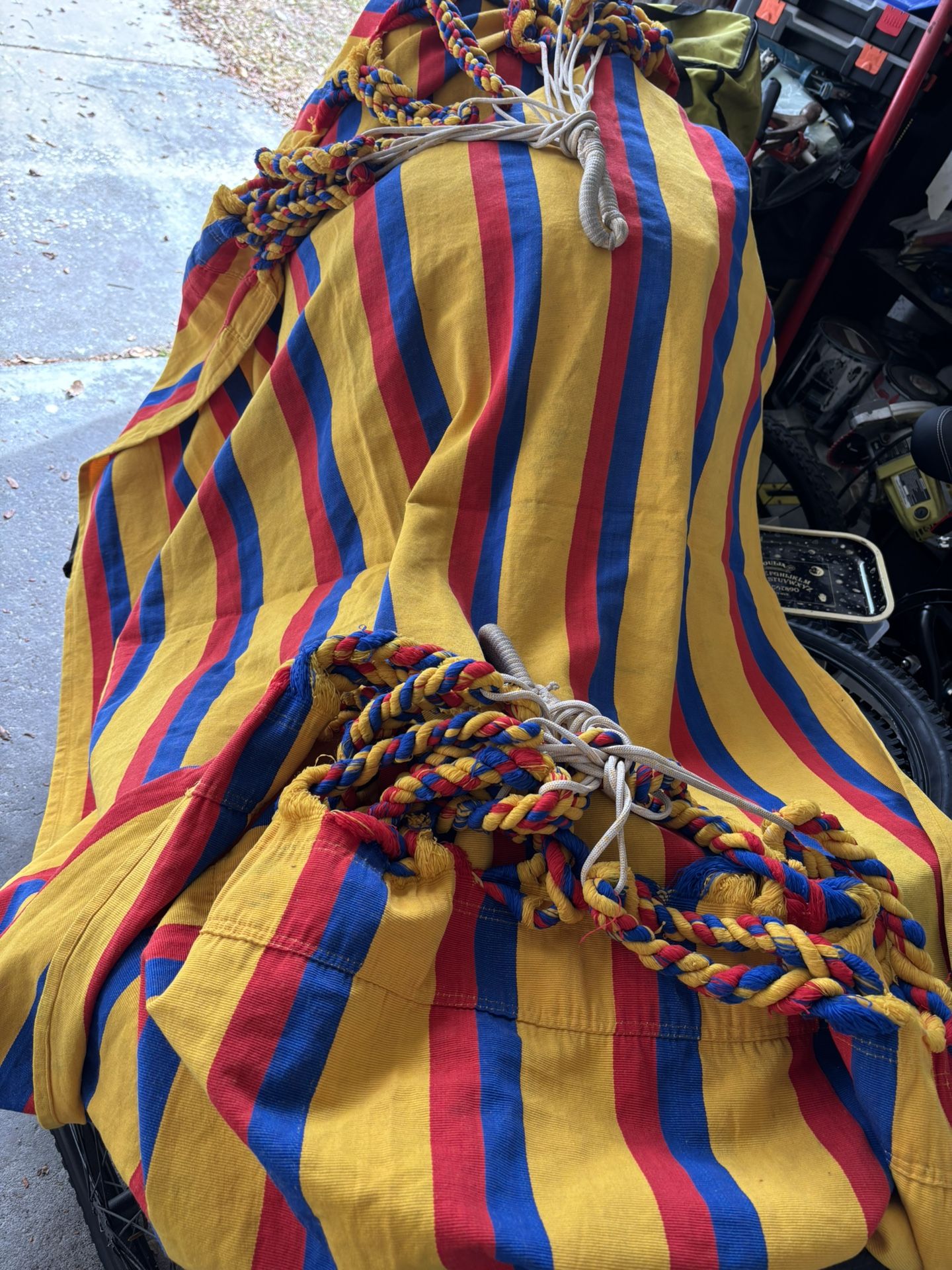 COLORFUL STRIPED HAMMOCK