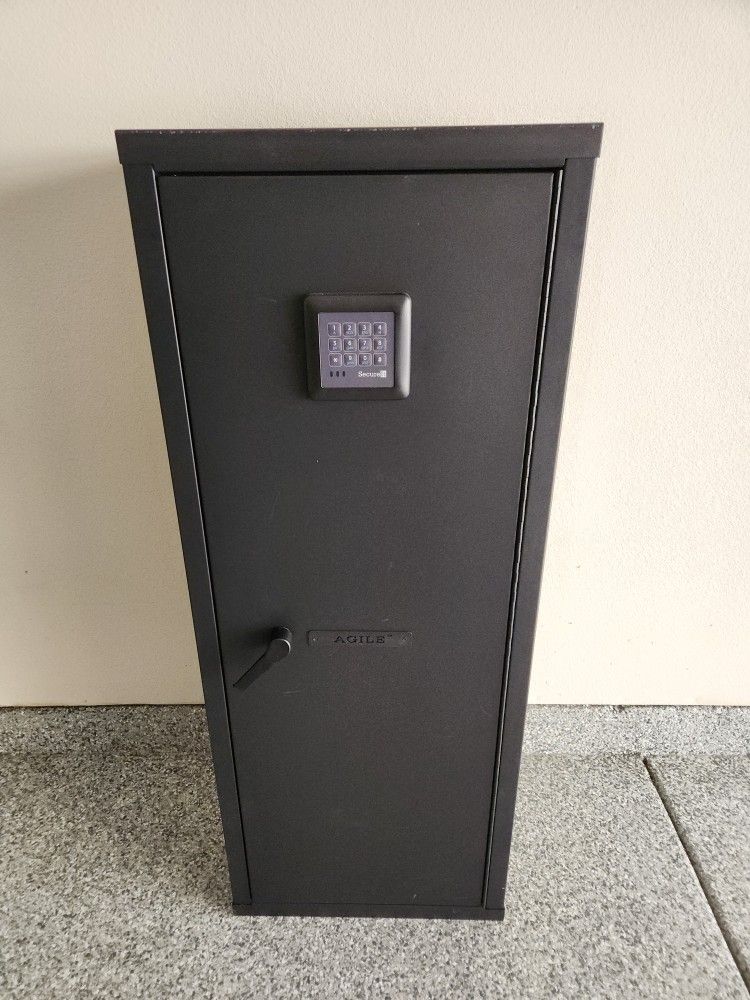 SecureIt Agile 52 Gun Safe