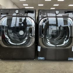 LG 5.2 cu. ft. Front Load Washer w/Steam & Turbowash 9.0 cu. ft. Vented Electric Dryer w/TurboSteam & Sensor Dry