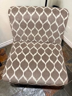 Accent chairs