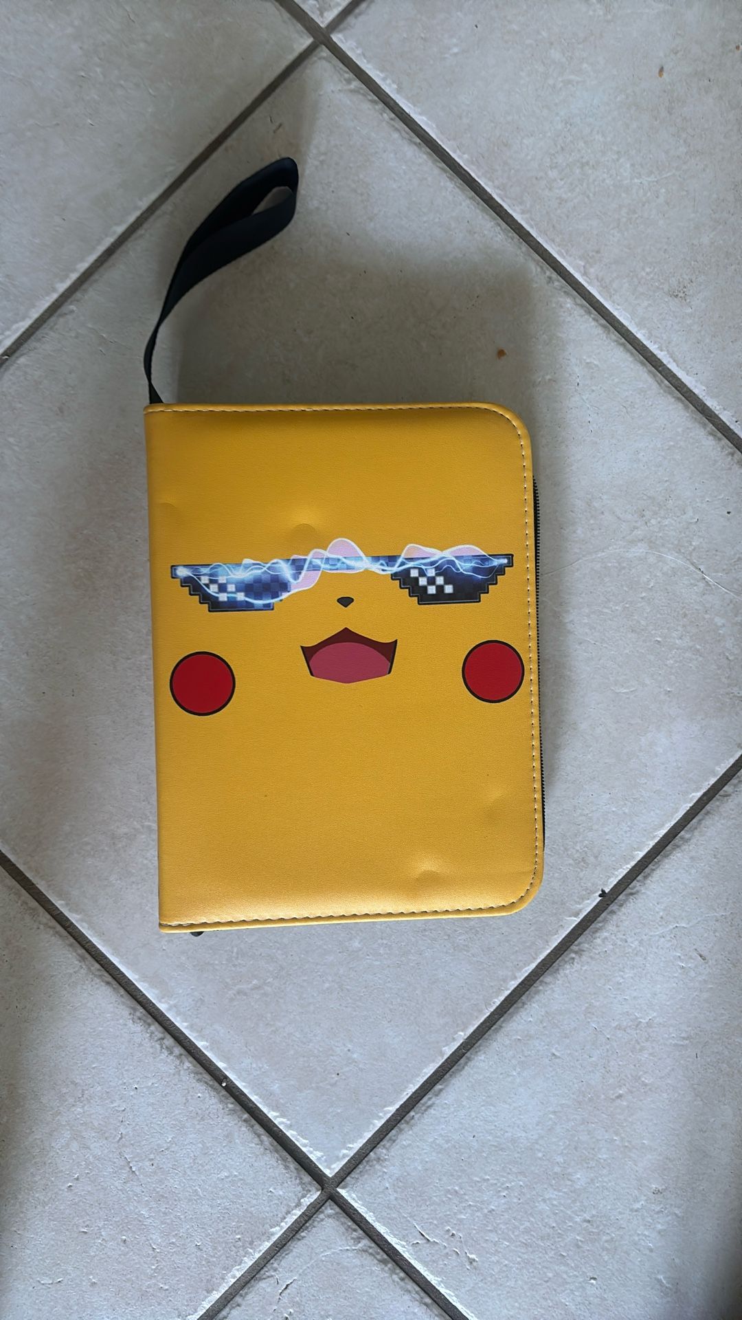 88 Pokémon Card With Pokémon Holder Negotiable