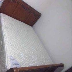 Queen Bed 