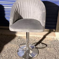 Vanity chair 