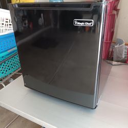 . Just Like New Small Refrigerator Works Perfect $59 Very Firm