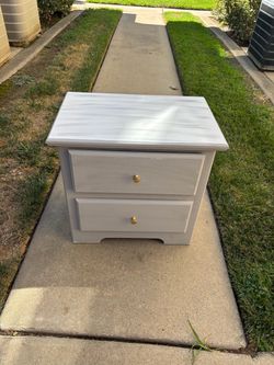 2 doors small drawer