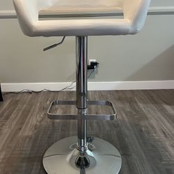 3 WHITE CONTEMPORARY BAR STOOL ($65 EACH) (3 To Sell)