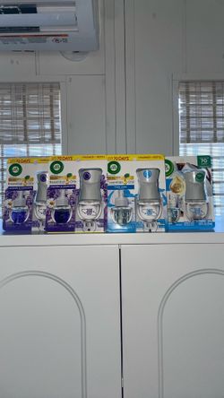 Airwick warmer + refill - $2 each
