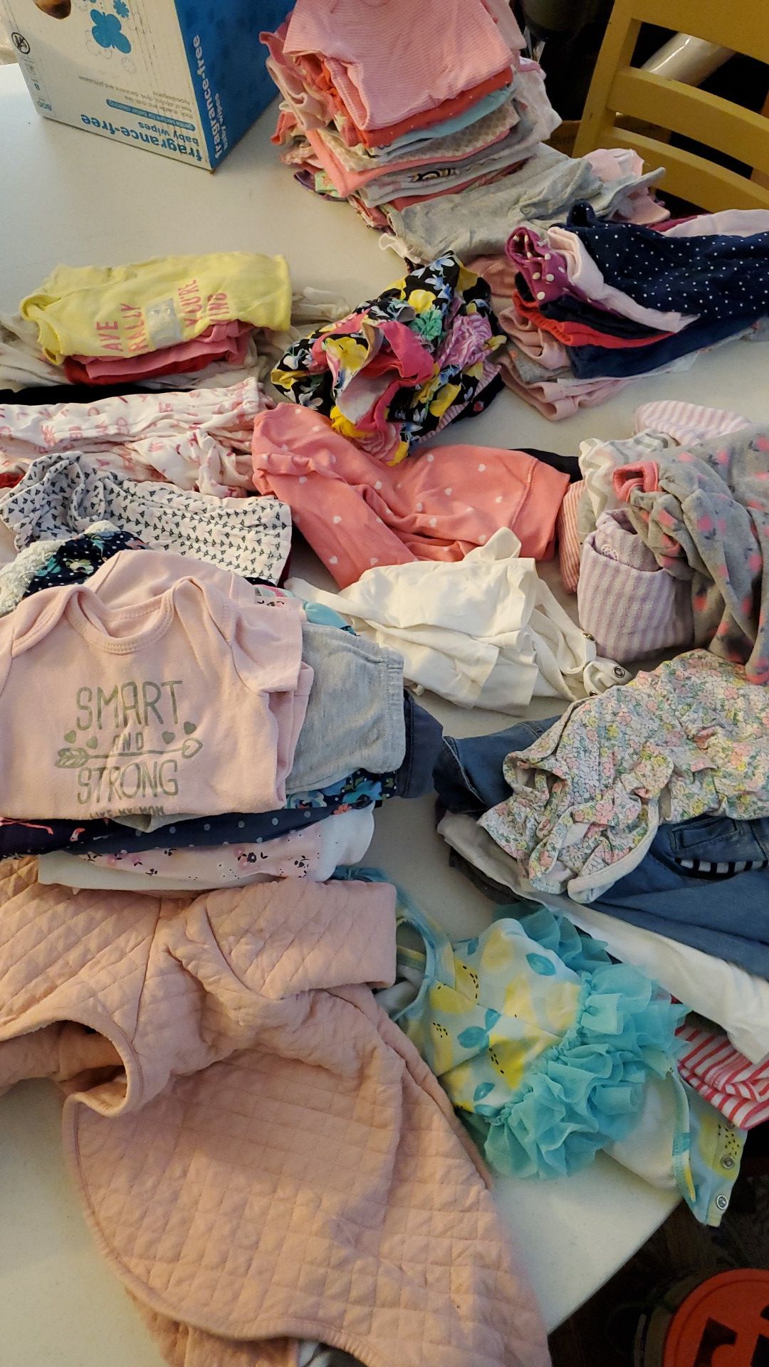 Baby girl clothes 0-9 months lot