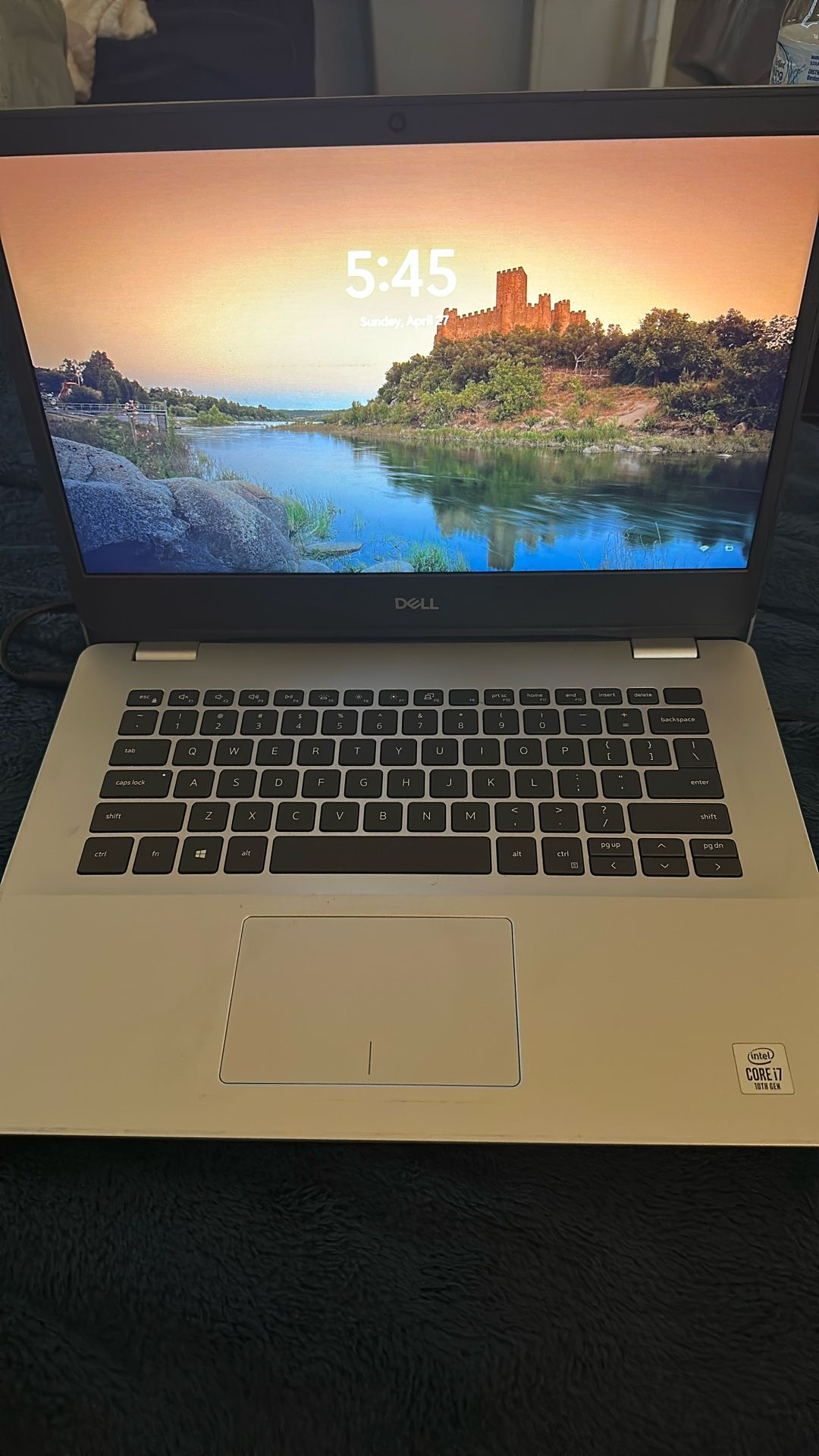 Dell Inspiron 5493 laptop