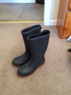 Boys rain boots