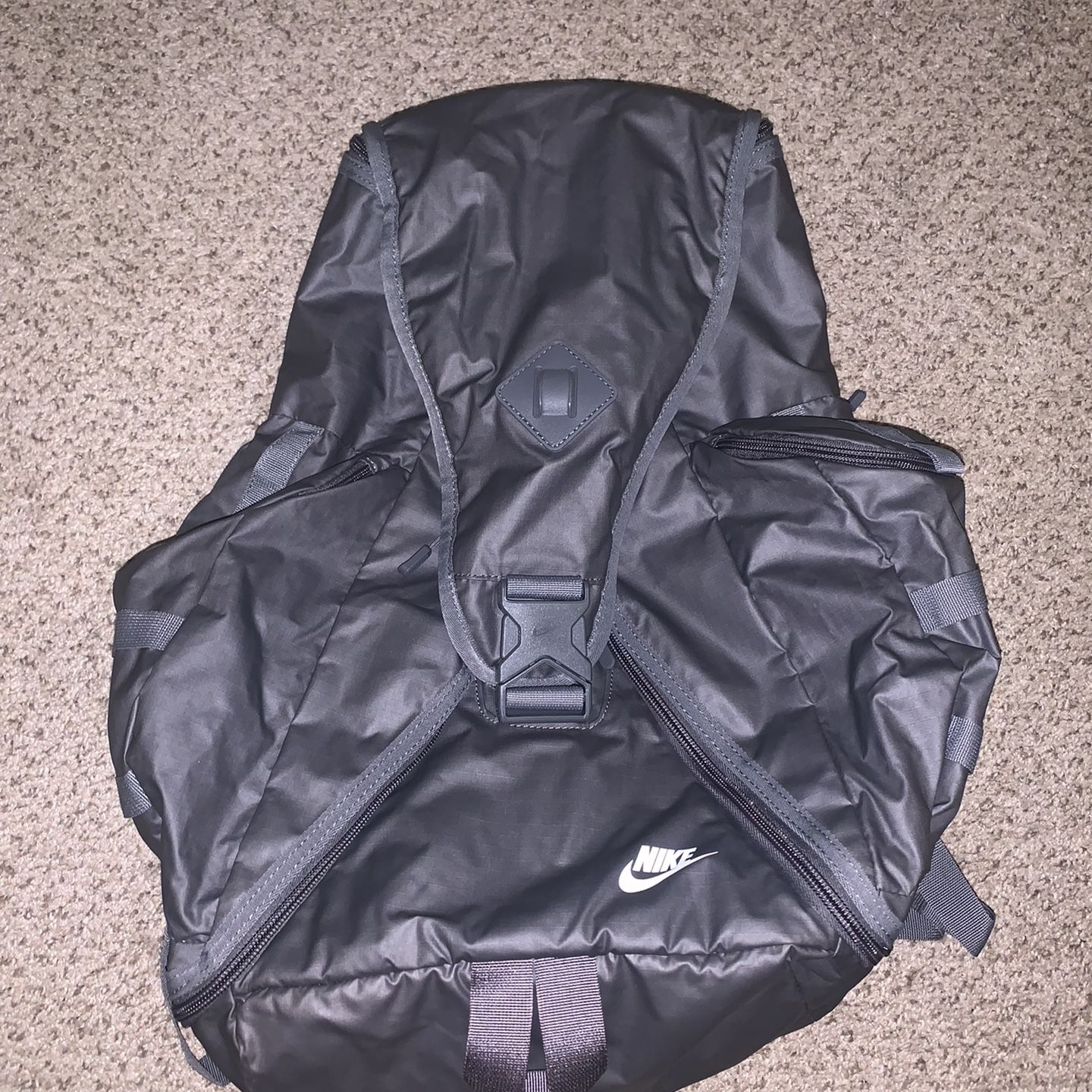 nike backpack quad zip Nike Quad Zip Backpack for Sale in Laveen Village, AZ
