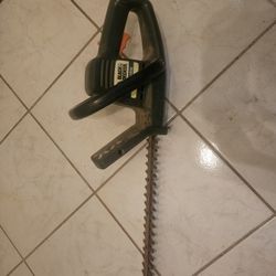 Black & Decker electric hedge trimmer