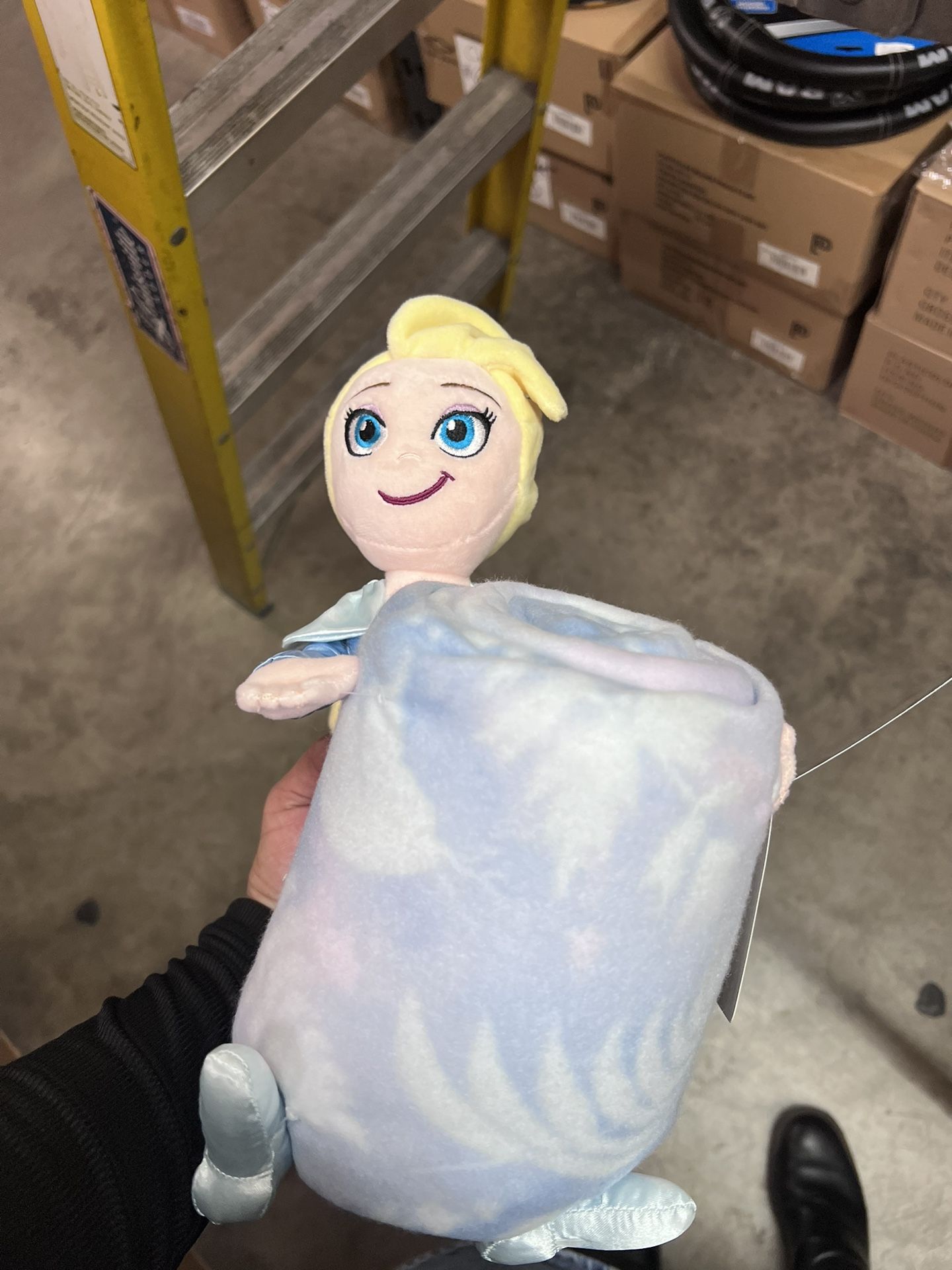 Brand New Elsa Frozen Character And Blanket