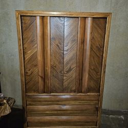 Oak Bedroom Furniture 