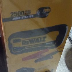 DeWalt 2500 Watt Jump Starter And Charger