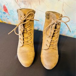 Charlotte Russe, size 7, Brown Suede Lace-up Ankle Boots.