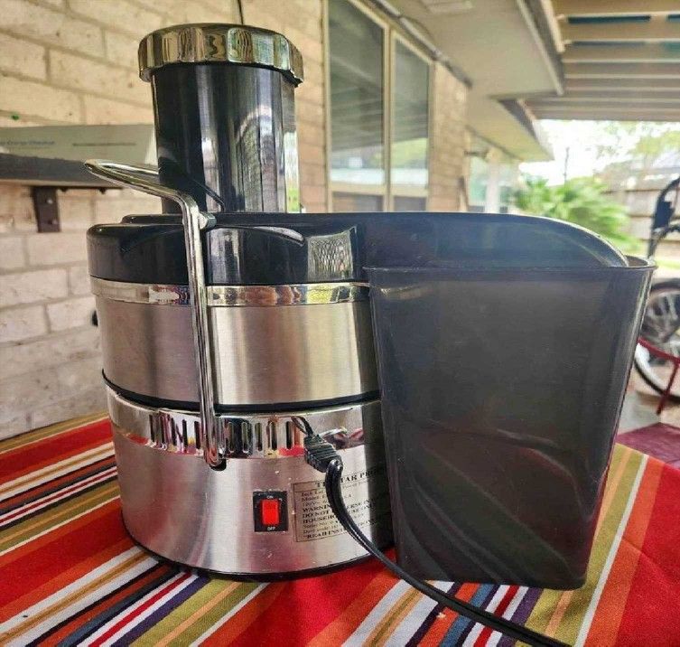 Beach Juicer - Simple Fresh Juice Solutions leader any