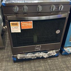 WHIRLPOOL ELECTRIC STOVE