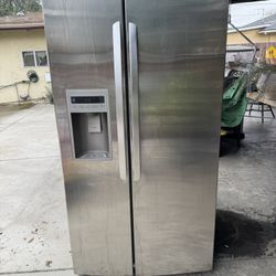 LG Refrigerator 