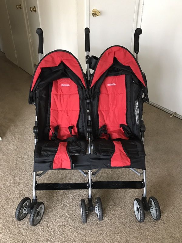 Kolcraft Cloud Double Umbrella Stroller