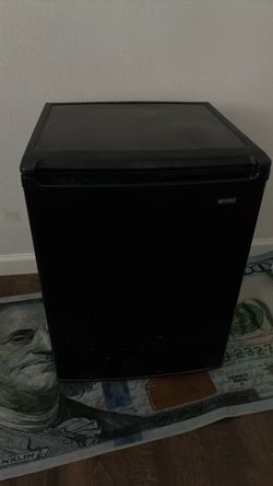 Kenmore mini fridge
