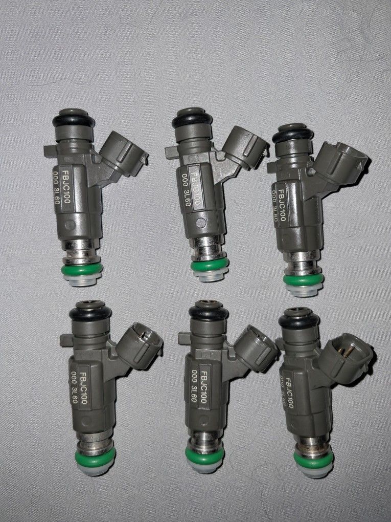 FUEL INJECTORS