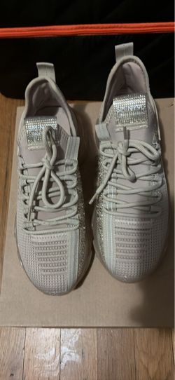 Steve Madden Rhinestone Lace-Up Sneakers Size 8.5