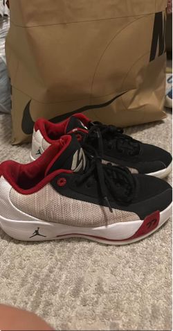 kids jordan’s shoes size 6.5 youth