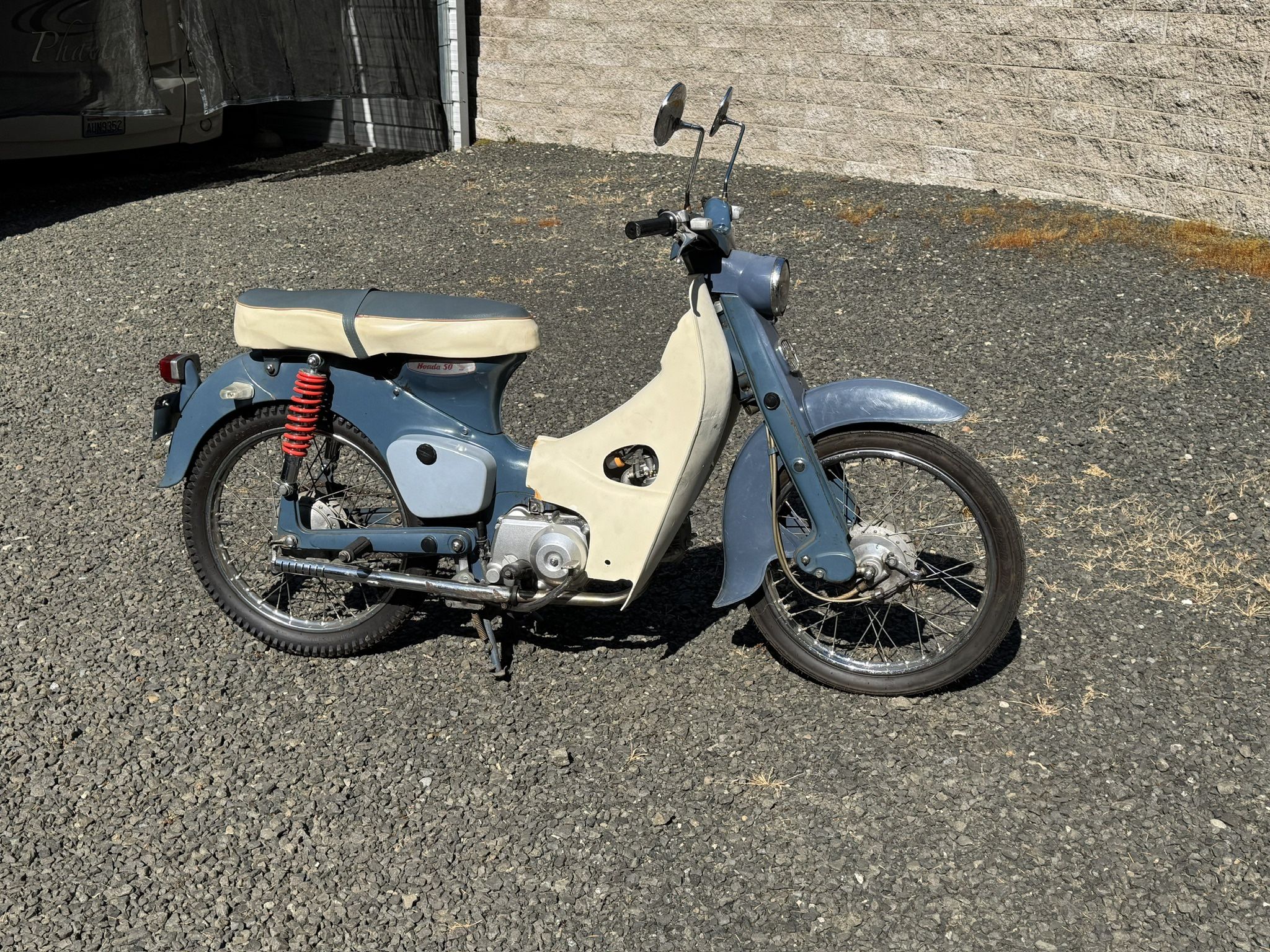 Vintage 1961 Honda CA 100 Super Cub