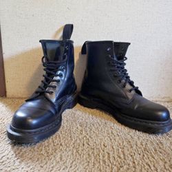 Doc Martins Size 8 Black