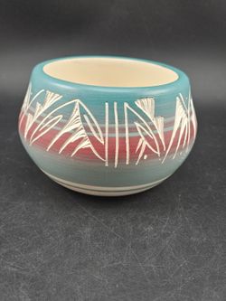 Hand Etched Pottery Pot Mesa Verde Style Turquoise Mauve Signed Yallup 3.75x5.5"