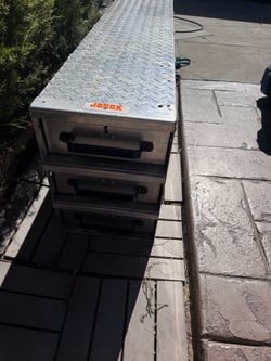 Heavy duty aluminum drawer storage