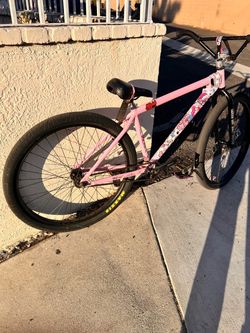 Pink Chad 29 inch looking for trades for better bikes or cash